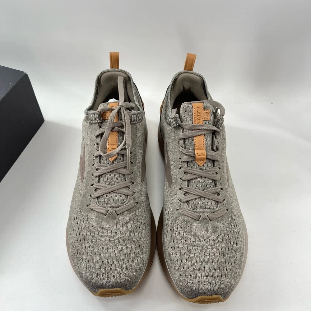 NWOT Brooks Levitate 2 Limited Edition Running Shoes Tan Beige Wood Men 9.5 - Picture 2 of 13